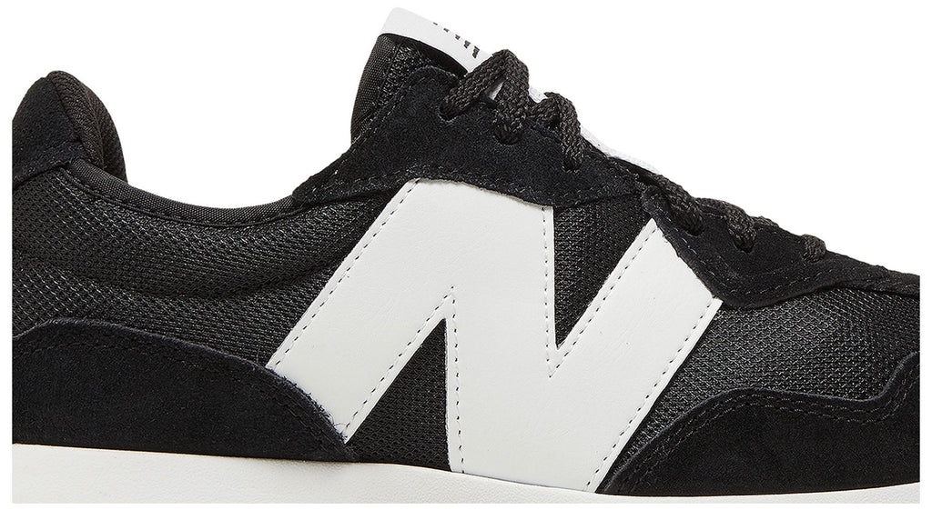 New Balance 327 White Black