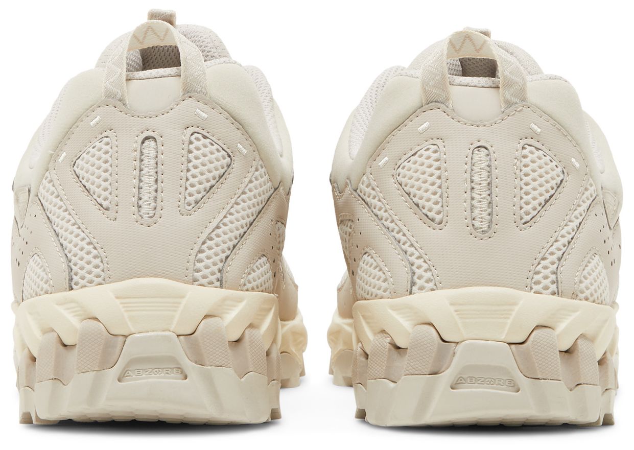 New Balance 610 Timberwolf Moonbeam
