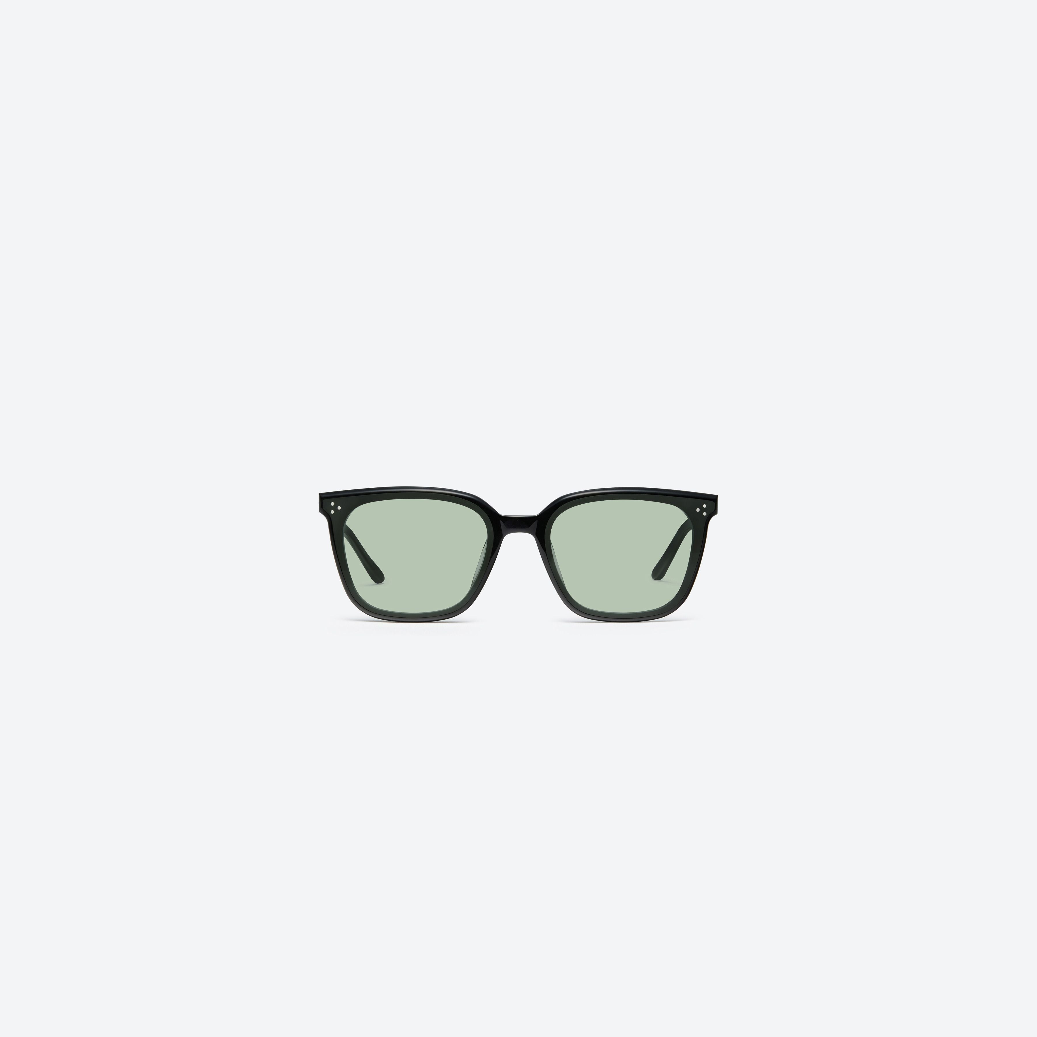 Gentle Monster Lo Lou 01 Black / Green
