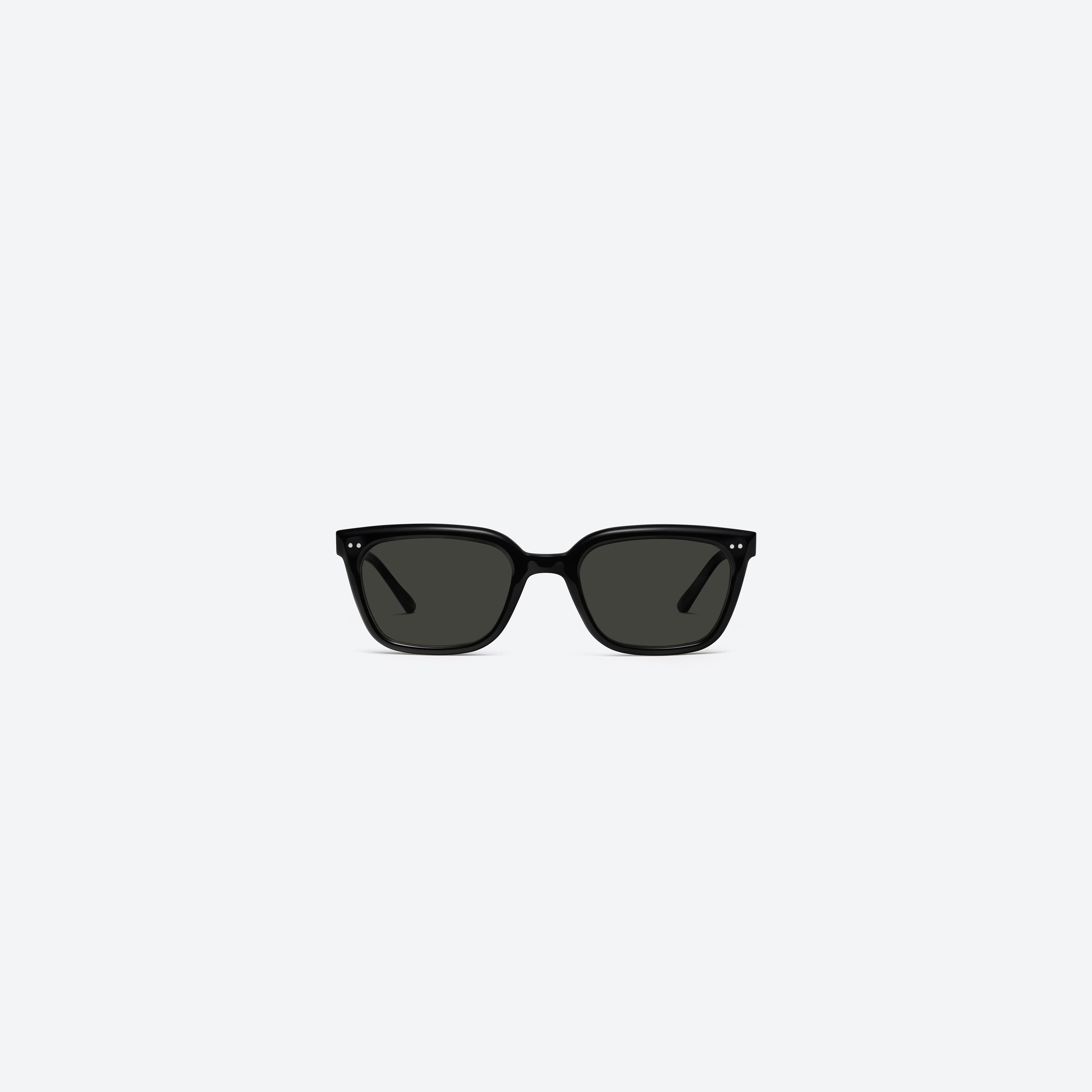 Gentle Monster Soho 01 Black / Black