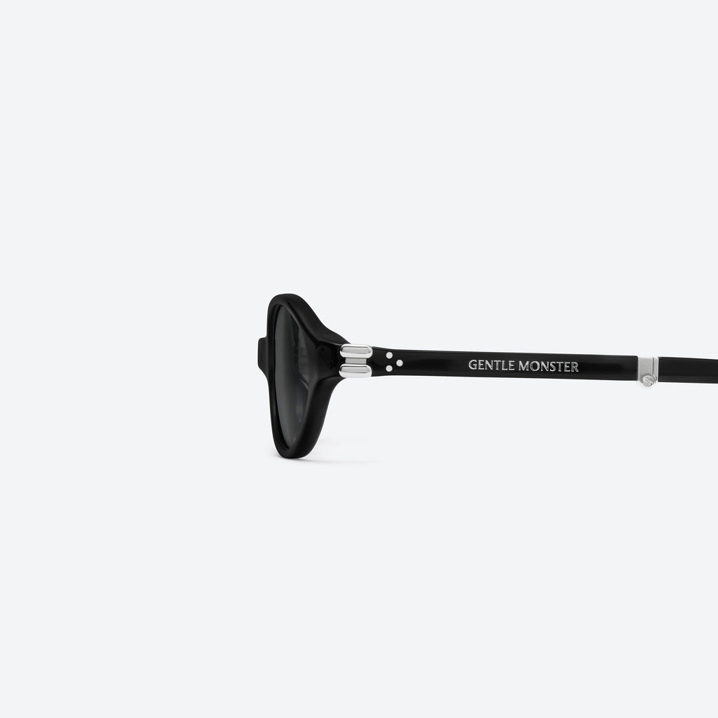 Gentle Monster Ivy 01 Black / Black