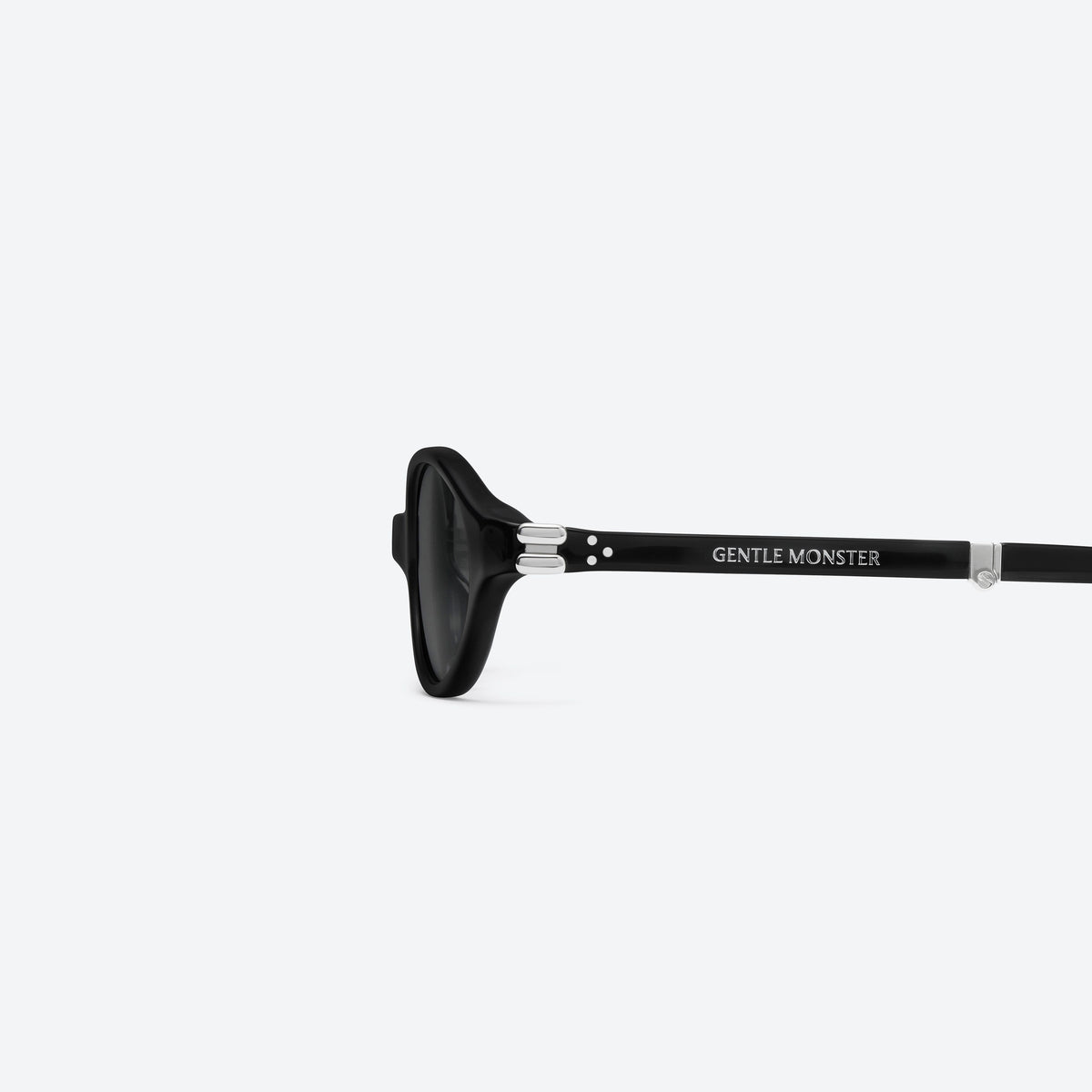 Gentle Monster Ivy 01 Black / Black