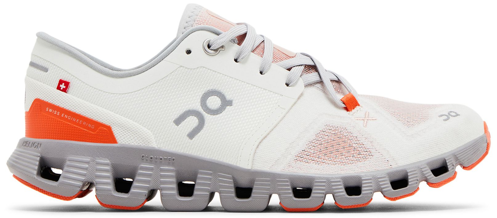 On Running Cloud X 3 Ivory Alloy (W)