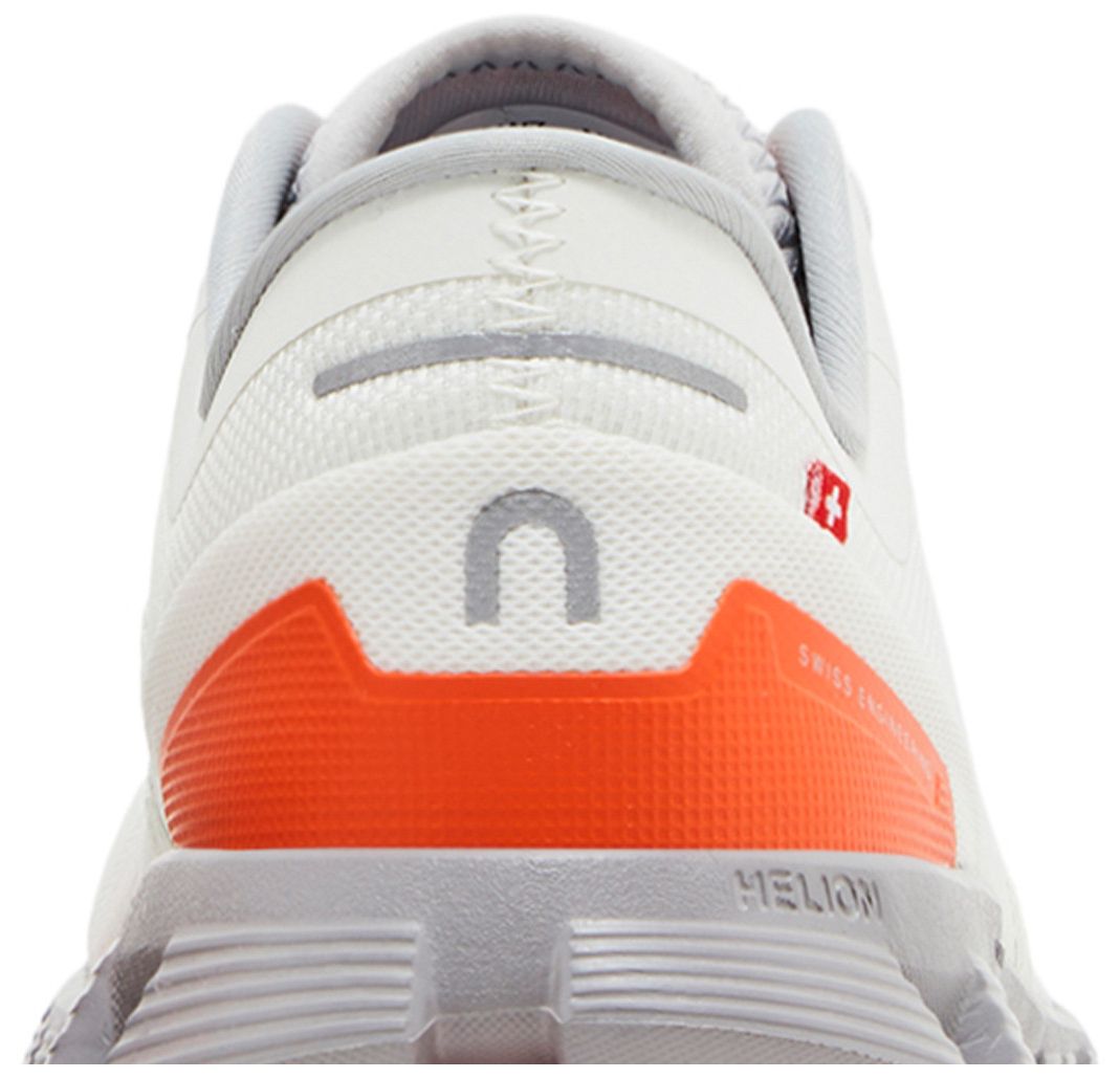 On Running Cloud X 3 Ivory Alloy (W)