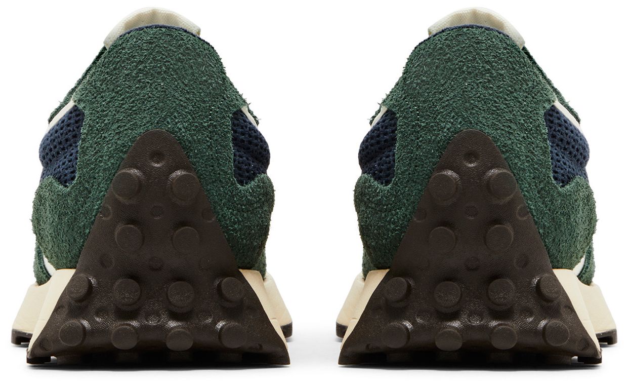 New Balance 327 Midnight Green Outerspace