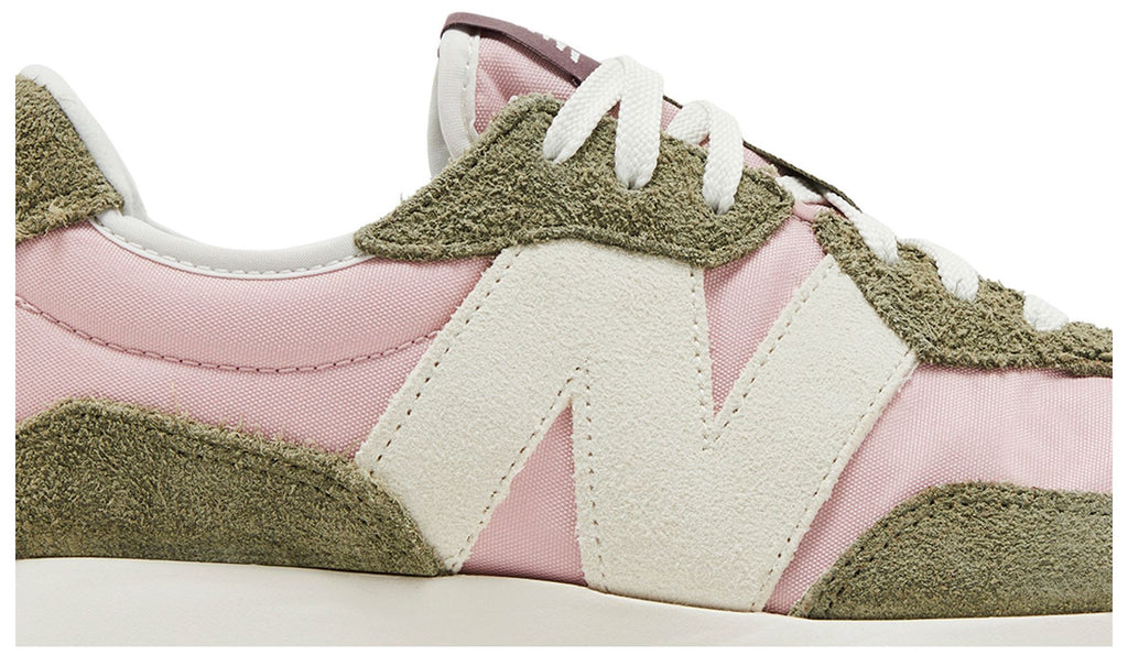New Balance 327 Dark Olivine Licorice (W)