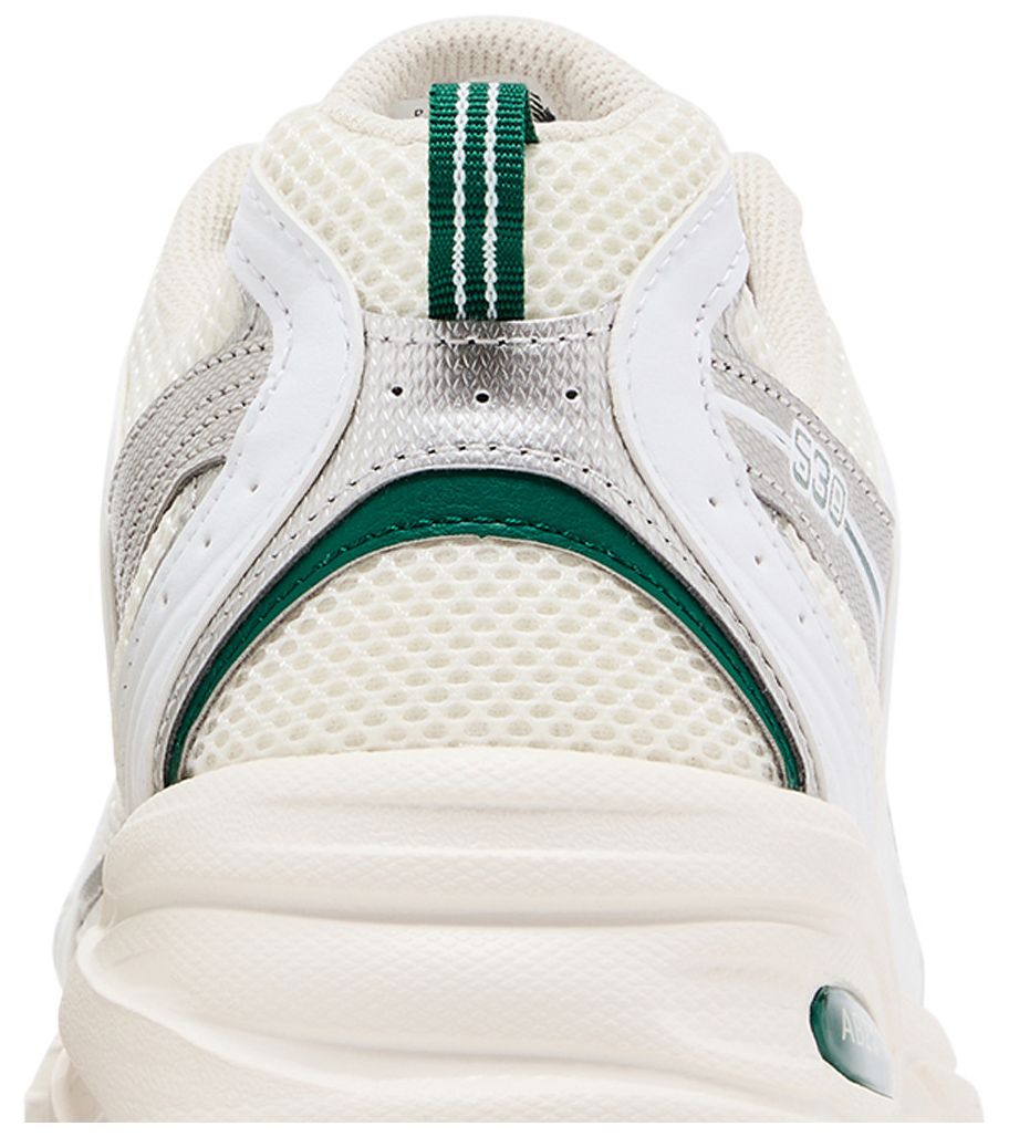New Balance 530 Sea Salt Marsh Green