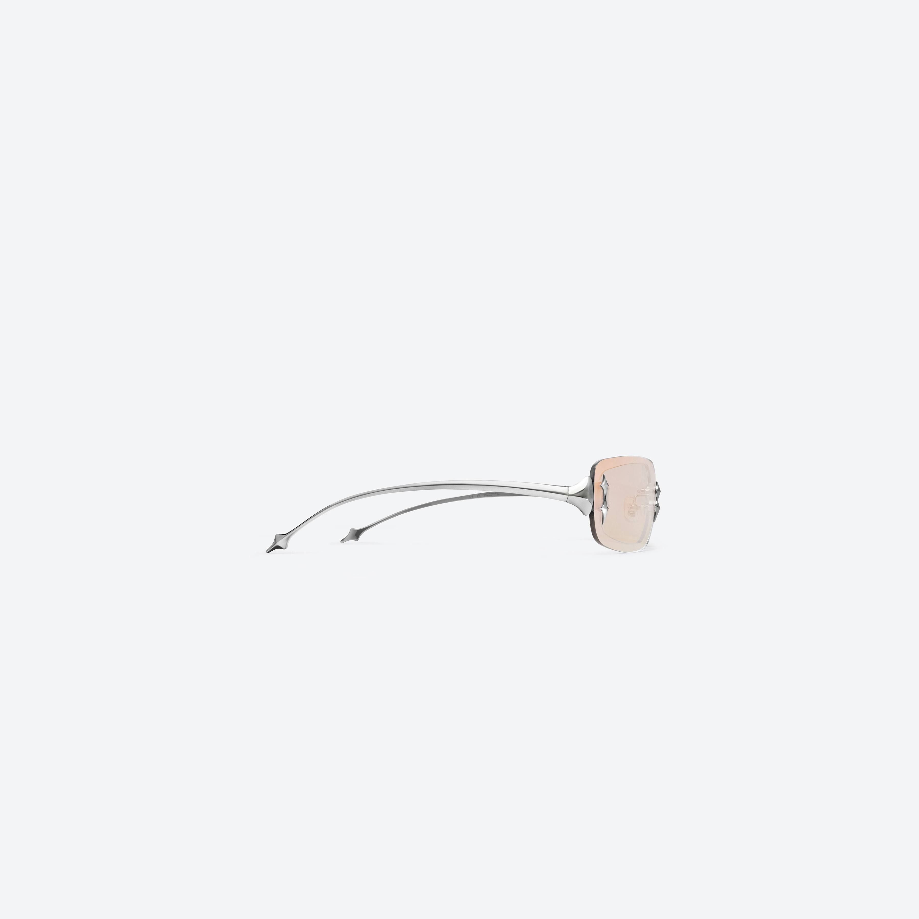 Gentle Monster Ttl 02 Silver / Clear