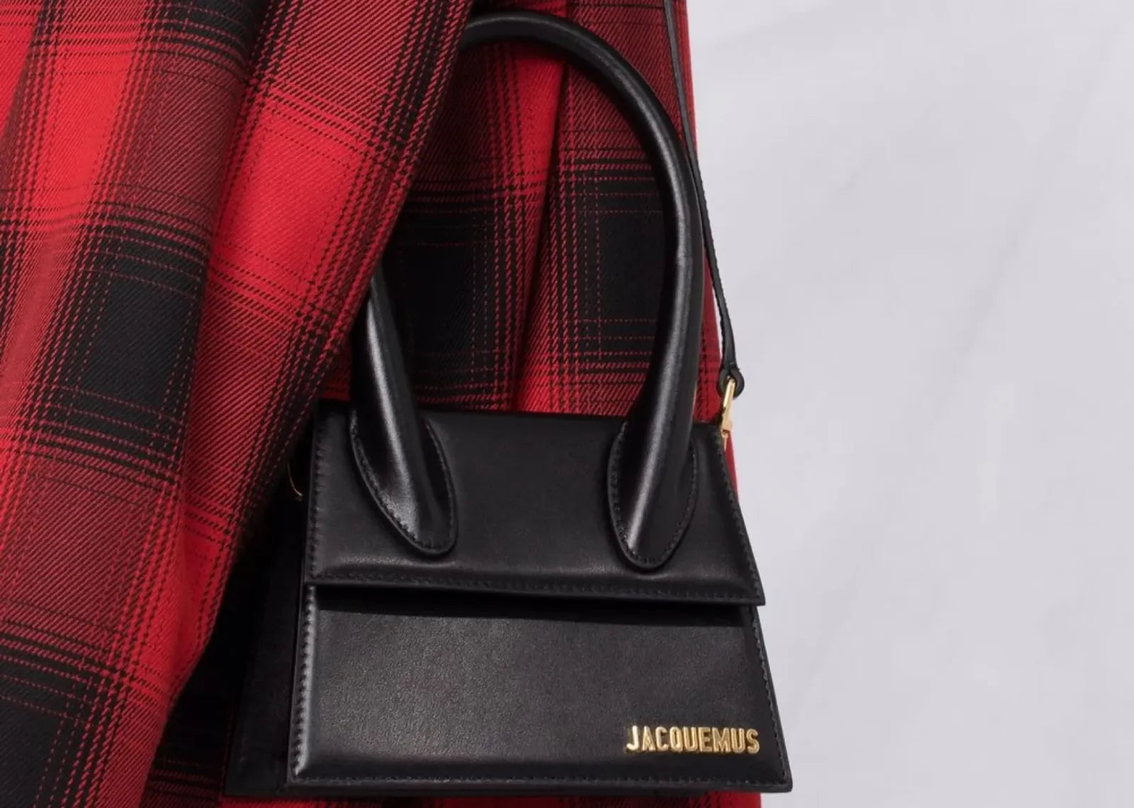 Jacquemus Le Chiquito Moyen Bag Black