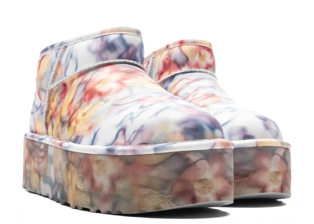 UGG Classic Ultra Mini Platform Boot Collina Strada Light Blue Floral