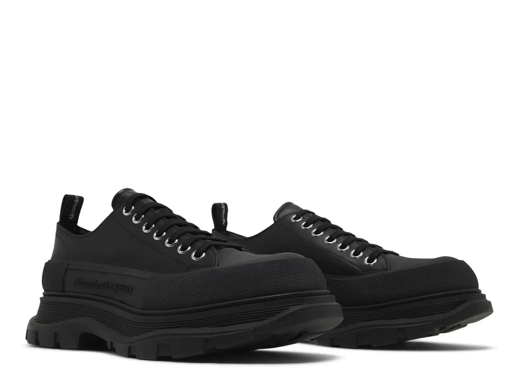Alexander Mc Queen Tread Slick Low Lace Up Leather Triple Black