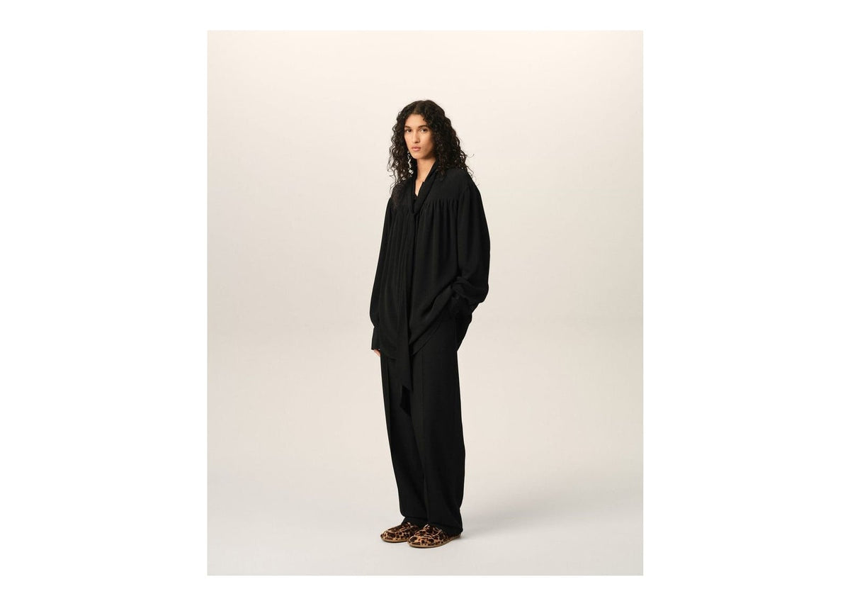Ami Paris Lavalliere Silk-Blend Blouse Black (W)