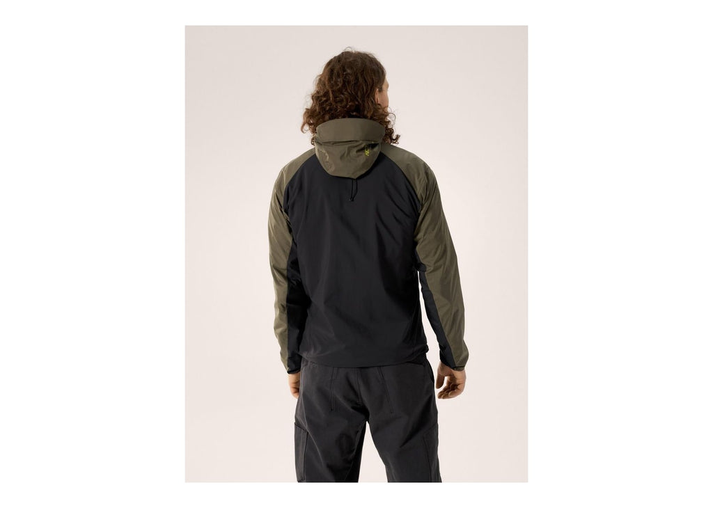Arc'teryx Squamish Hoody Spotlight
