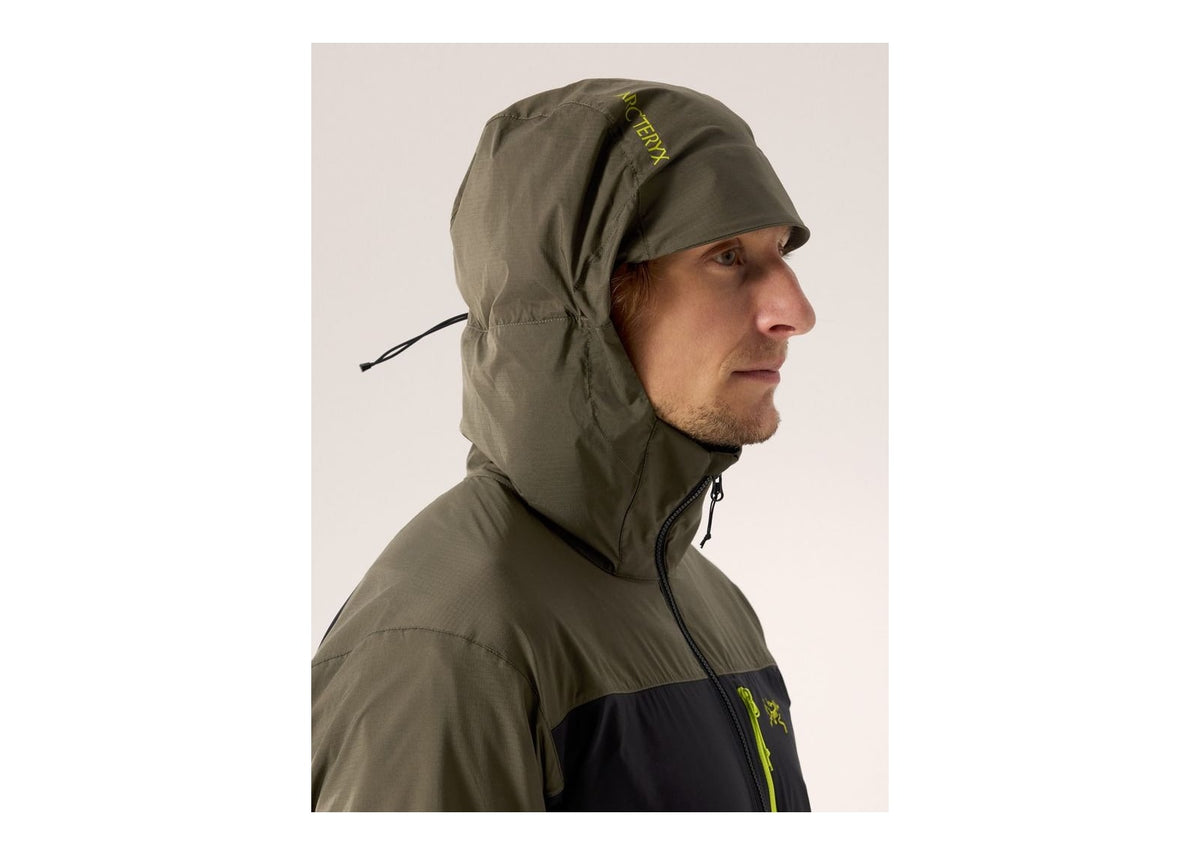 Arc'teryx Squamish Hoody Spotlight