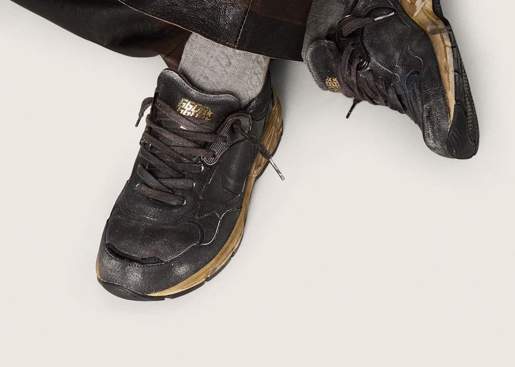 Golden Goose Dad-Star Black Naplak Crackle Leather Black Star Heel Tab (W)