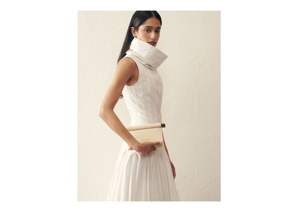 Jacquemus La Petite Pochette Rond Carré Light Ivory