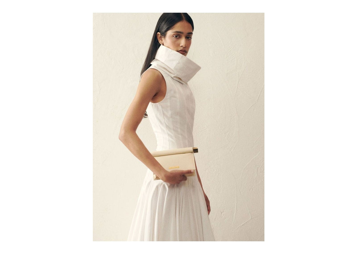 Jacquemus La Petite Pochette Rond Carré Light Ivory