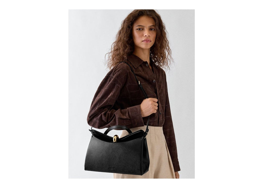 Jacquemus Le Valérie Grained Black