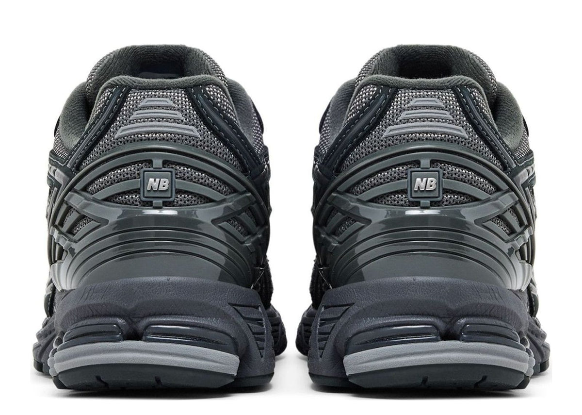 New Balance 1906 R Greyscale