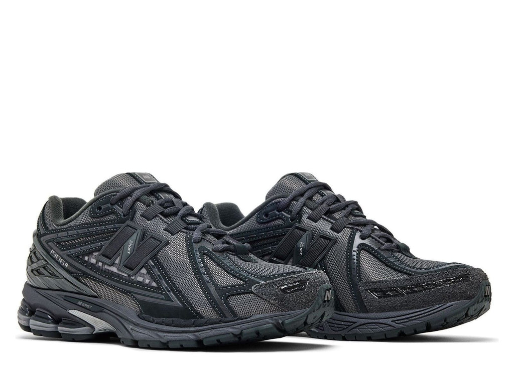 New Balance 1906 R Greyscale