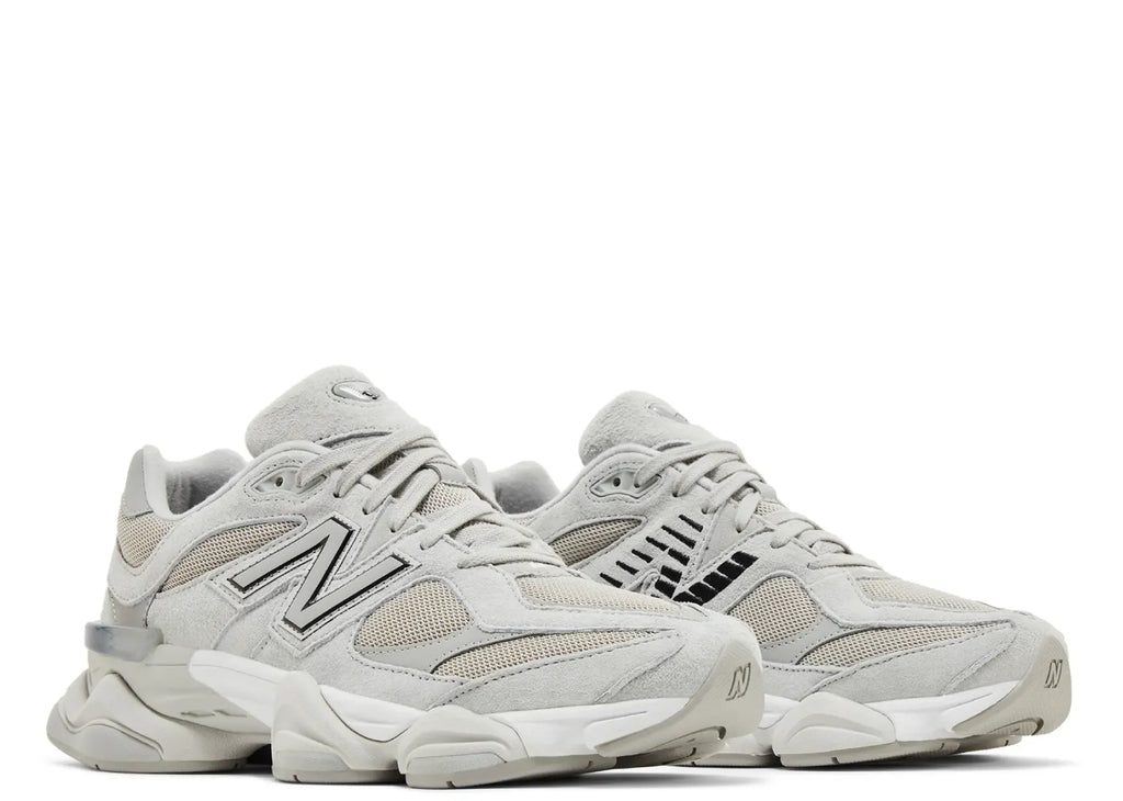 New Balance 9060 Silver Metallic Grey
