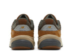 New Balance 990 v 6 Carhartt WIP Sculpture Center