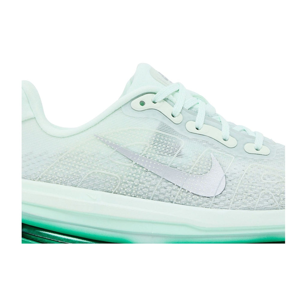 Nike Vomero Premium Barely Green (W)