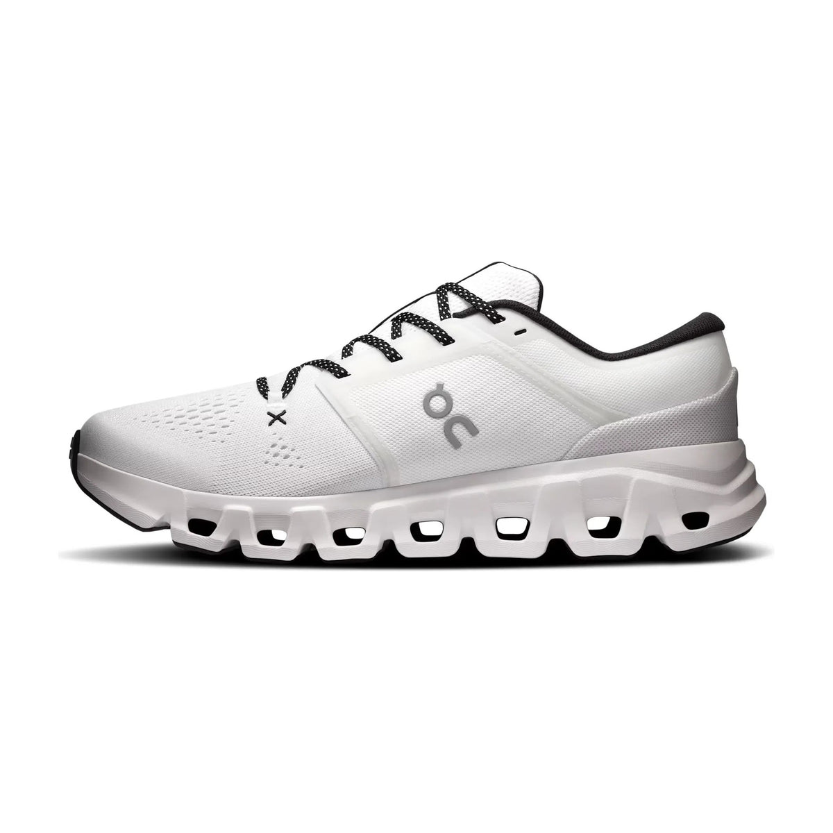 On Running Cloud X 5 White Black