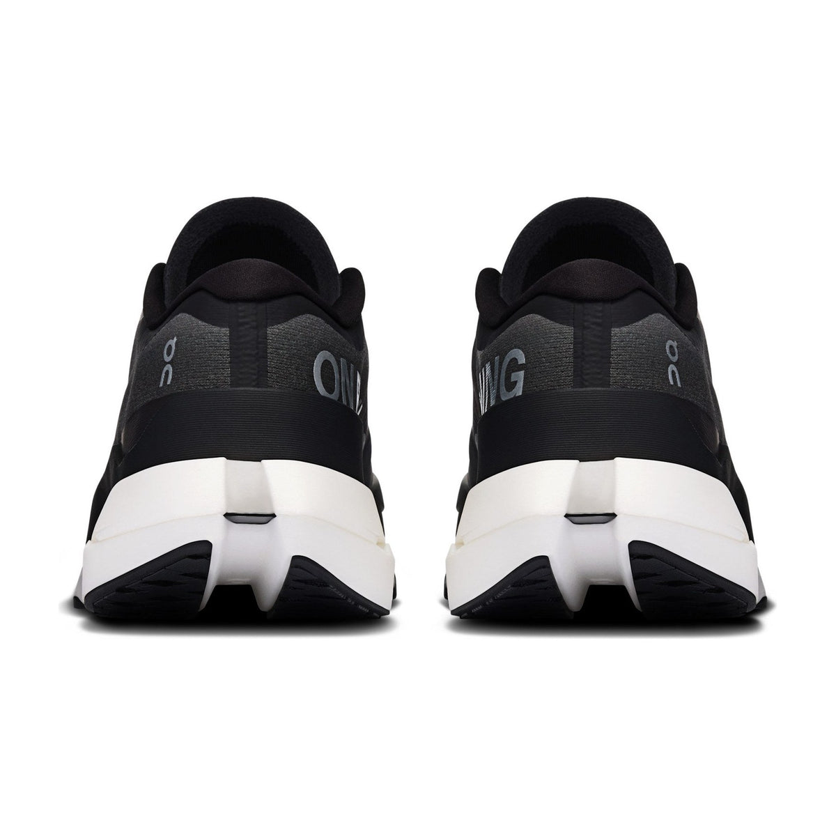 On Running Cloudboom Max All Black