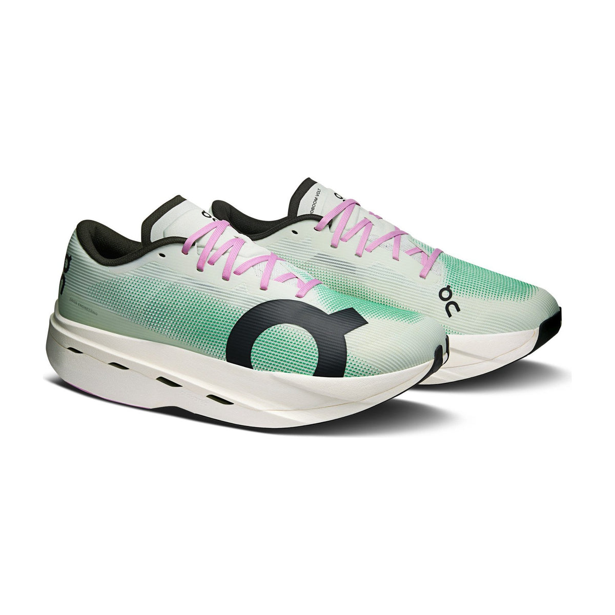 On Running Cloudboom Volt Iceberg Mantis