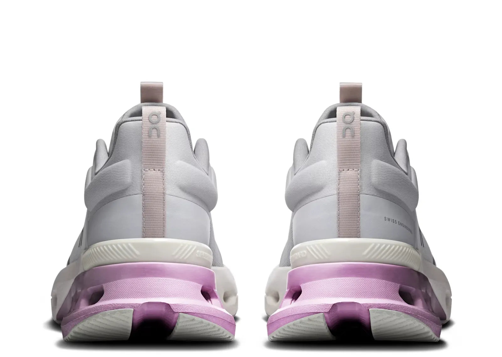 On Running Cloudnova X Glacier Sakura (W)