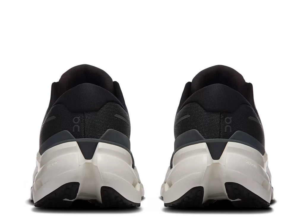 On Running Cloudrunner 3 Black Ivory