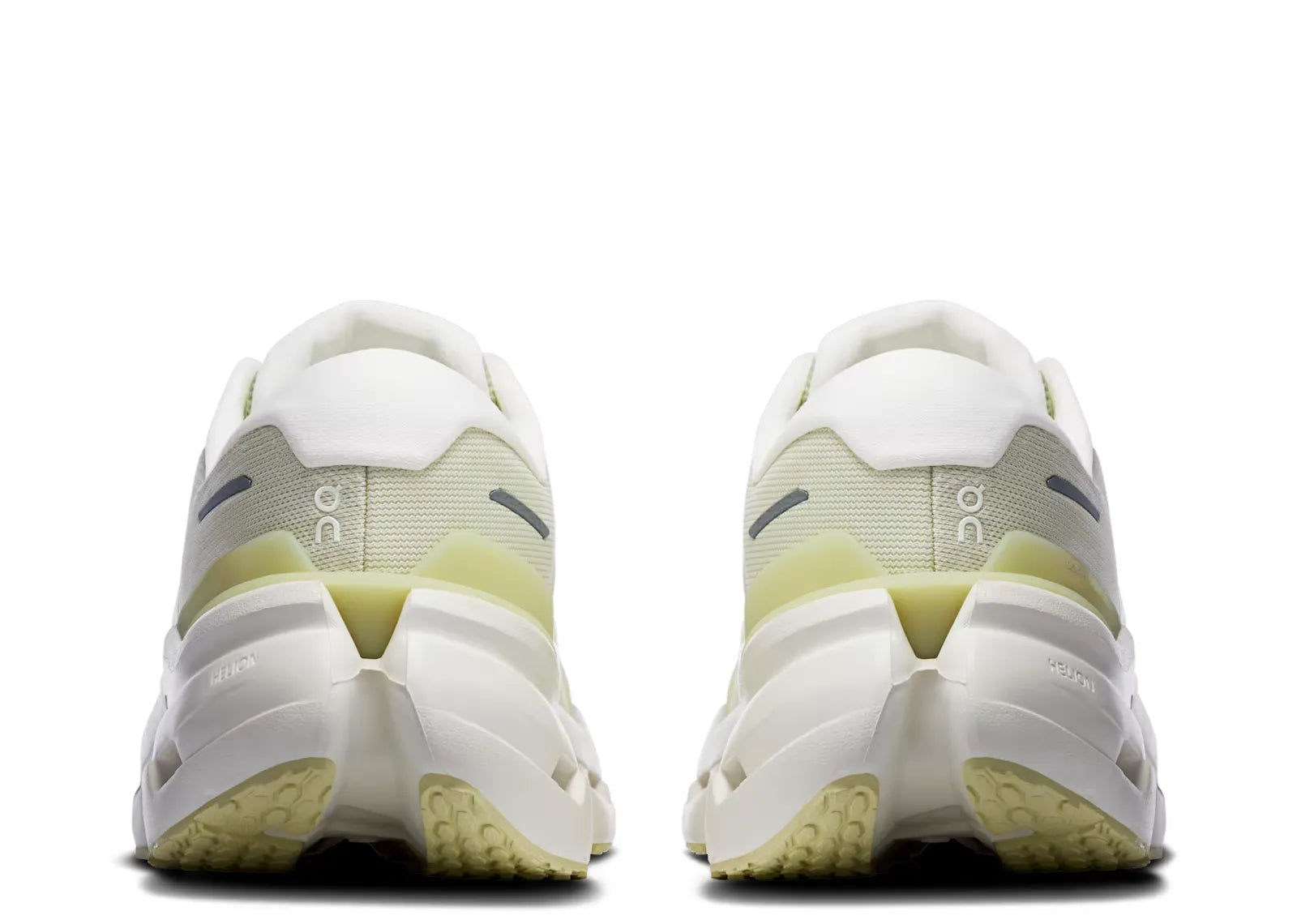 On Running Cloudrunner 3 Seedling Ivory (W)
