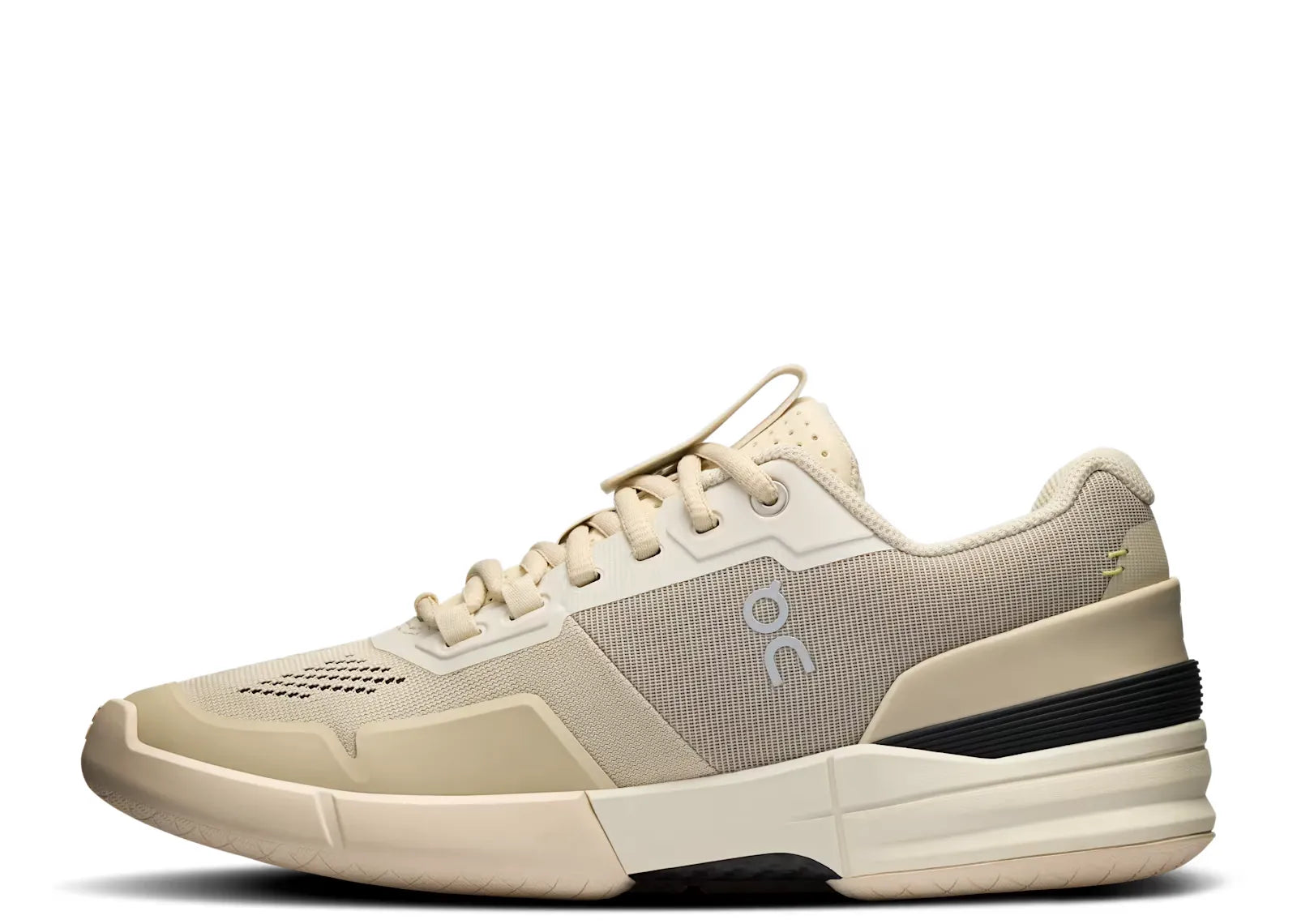 On Running THE ROGER Pro Sand Ivory (W)