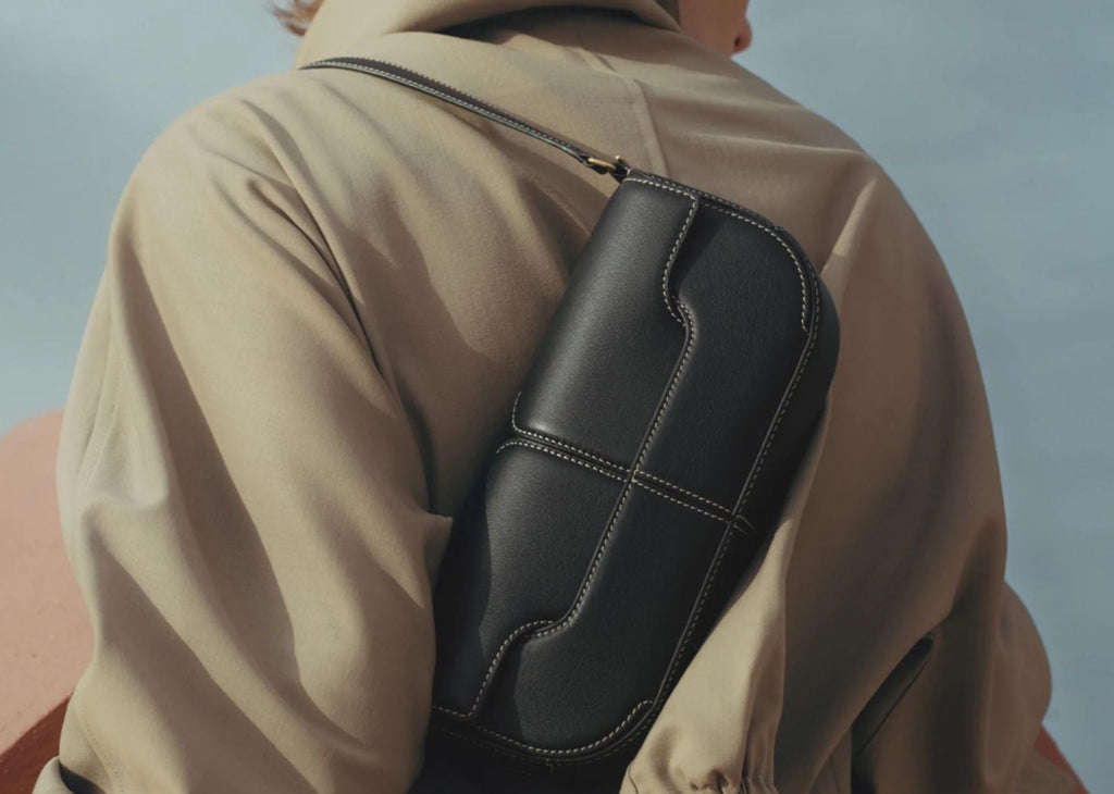 Polène Osmo Edition Smooth Black with Ecru Stitching