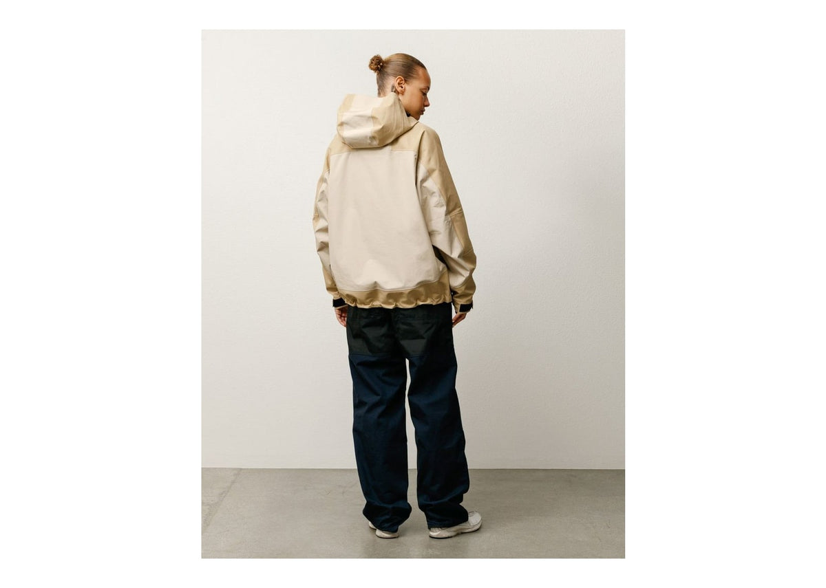 Stussy GORE-TEX Guide Shell Khaki