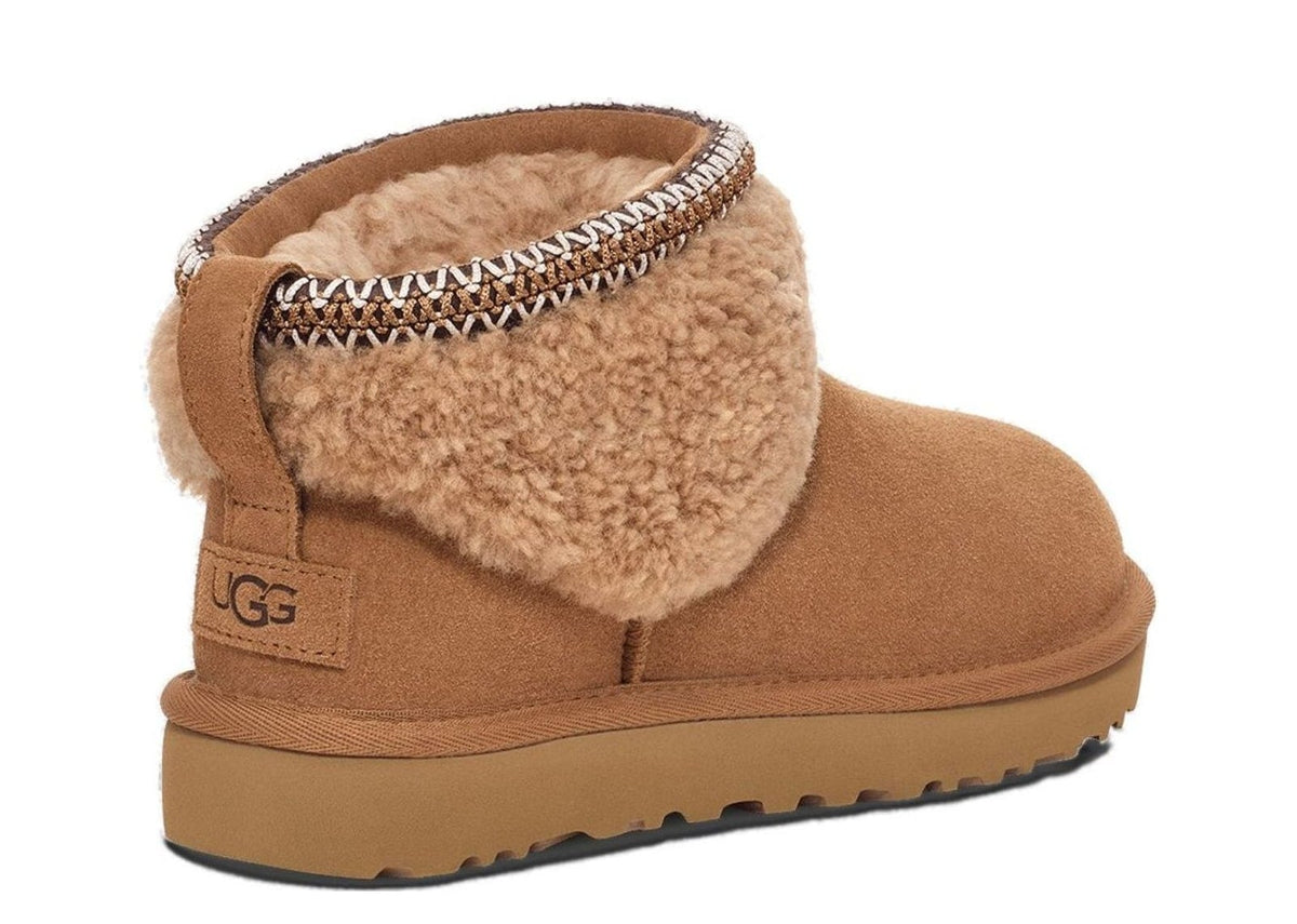UGG Classic Ultra Mini Maxi Curly Boot Chestnut (W)