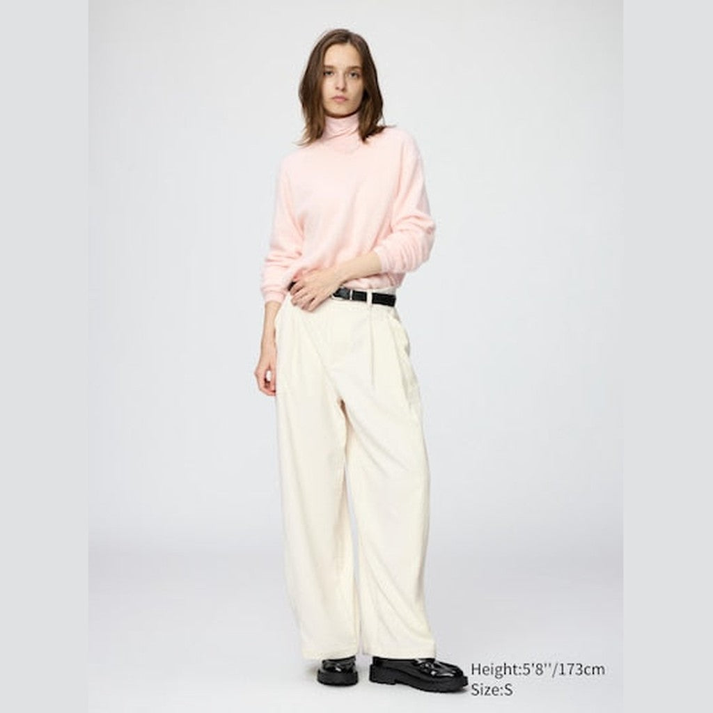 UNIQLO Fluffy 100% Cashmere Relaxed V Neck Jumper - 32 BEIGE